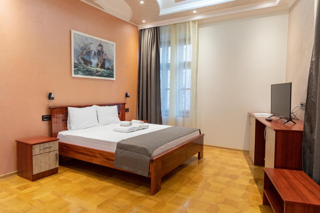Hotel Kutko Pančevo Exteriör bild