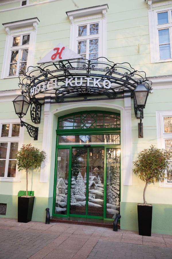 Hotel Kutko Pančevo Exteriör bild